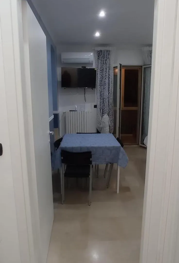 Sea Stone House Apartment Bari 0*,